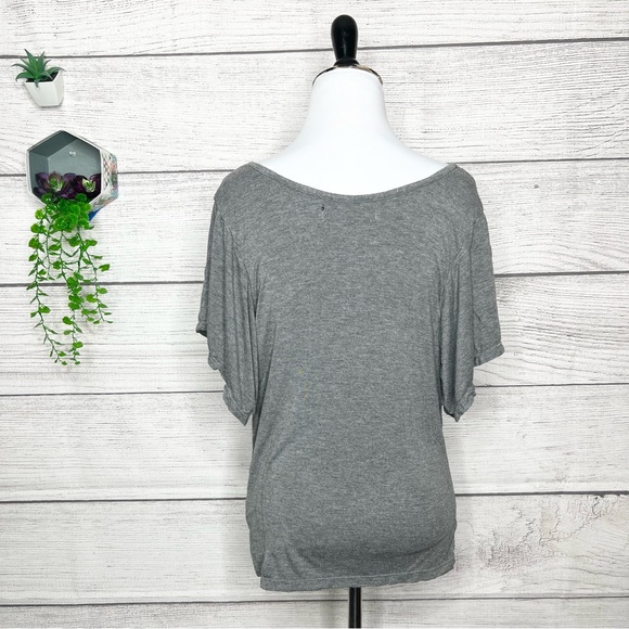 Volcom Nation Gray & Black Flutter Sleeve Skate T-shirt Women’s Size Medium - Picture 9 of 10